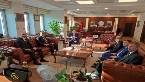 Türkiye Kamu-Sen'den Çalışma ve Sosyal Güvenlik Bakanı Bilgin'e ziyaret