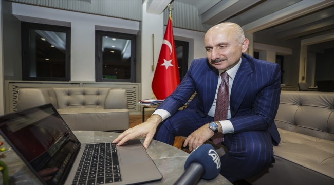 Ulaştırma ve Altyapı Bakanı Karaismailoğlu, AA'nın "Yılın Fotoğrafları" oylamasına katıldı