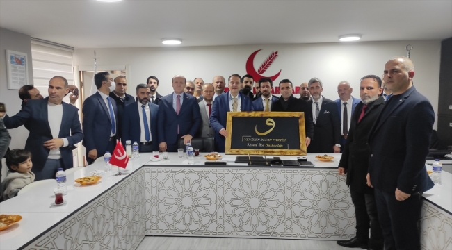 Yeniden Refah Partisi Genel Başkanı Erbakan, Bursa'da konuştu: