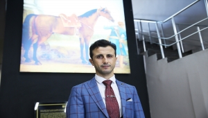 2021'de bitiş çizgisini 259 kez birinci geçerek yılın en başarılı jokeyi oldu