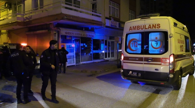 Adana'da kavgaya müdahale eden polis bıçakla yaralandı
