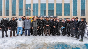 AK Parti teşkilatlarından gazeteci Kabaş ile CHP'li Özkoç ve Erdoğdu hakkında suç duyurusu