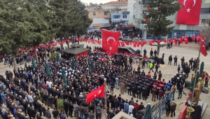 Akçakale sınır hattında şehit olan Piyade Sözleşmeli Er Ertuğrul Ulupınar toprağa verildi