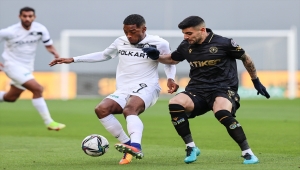 Altay'ı mağlup eden Konyaspor zirve takibini sürdürdü