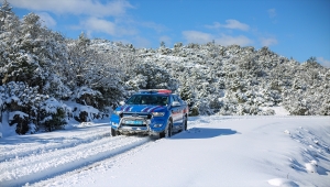 Antalya'nın yüksek kesimlerinde karla mücadele çalışmaları sürüyor