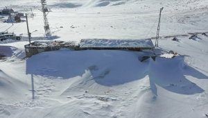 Aras'ın karlı yamaçları dağ köylerine bereket taşıyacak