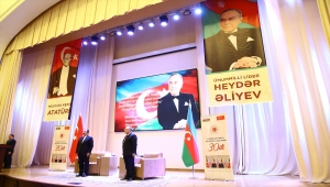 Bakü'de, "Türkiye-Azerbaycan diplomatik ilişkilerinin 30. yılı" konferansı yapıldı