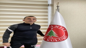 Boğaziçi İngilizce öğretmenliği mezunu Uçar'ın hedefi Ümraniyespor'da şampiyonluk