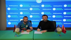 Çaykur Rizespor, Eren Albayrak'ı renklerine bağladı