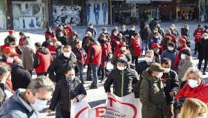 CHP, EYT'lilerin sorunlarının çözümü için 81 ilde eş zamanlı açıklama yaptı