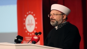 Diyanet İşleri Başkanı Ali Erbaş, Kars'ta din görevlileriyle bir araya geldi: