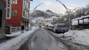 Doğu'daki 4 ilde 261 yerleşim birimine ulaşım sağlanamıyor