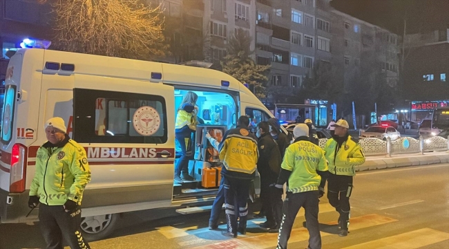 Edirne'de yaya geçidinde motosikletin çarptığı yaya ağır yaralandı