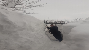 Elazığ'da bazı evler kara gömüldü