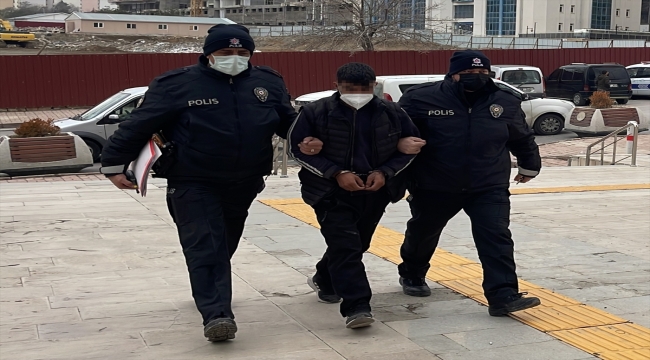 Elazığ'da otomobilden ses sistemi çaldığı iddia edilen şüpheli tutuklandı