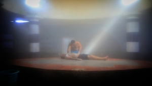 Elektrik kesintileri nedeniyle evlerinde sıcak su bulamayan Iraklılar hamamları dolduruyor