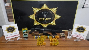 Erzurum'da uyuşturucu tacirlerine narkotik ve özel harekat timlerinden operasyon