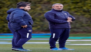Fenerbahçe'nin Antalya kampı başladı