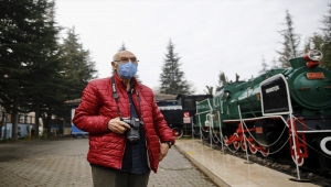 Gazetecilikteki 70. yılında ilk günkü heyecanla çalışıyor