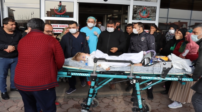 GÜNCELLEME-2 - Kilis'te kireç çözücü içen 21 aylık çocuk ambulans uçakla Ankara'ya götürüldü