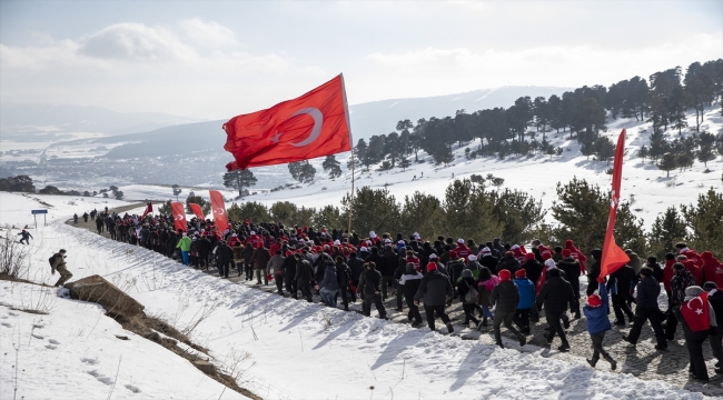 GÜNCELLEME 2 - Türkiye Sarıkamış'ta "Şühedanın İzinde" yürüdü