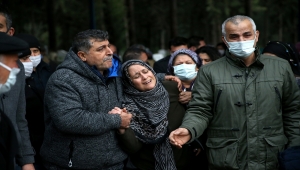 GÜNCELLEME - Mersin'de eski nişanlısı tarafından öldürülen genç kızın cenazesi defnedildi