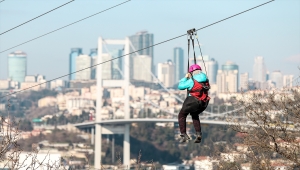 İstanbul Boğazı'na doğru zipline keyfi