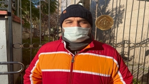 İzmir'de apartmandaki yangında ölen kişinin cenazesi ailesine teslim edildi