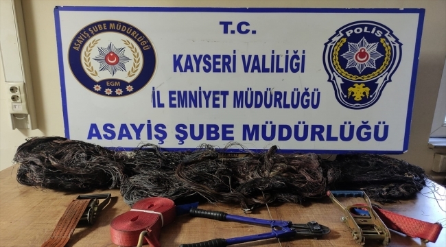 Kayseri'de iletim hattından kablo çalan 4 zanlı yakalandı