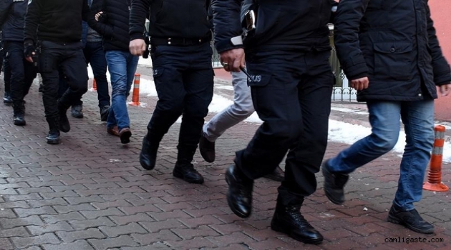 Kayseri'de kaçak sigara üretilen eve operasyon: 7 gözaltı