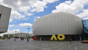 Kovid-19 salgını Avustralya Açık Tenis Turnuvası'na ilgiyi düşürdü