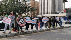 Lübnanlı aktivistlerden Fransa Büyükelçisi'ne karşı gösteri