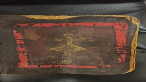 Manisa'da bir otomobilde İbranice el yazması kitap ele geçirildi