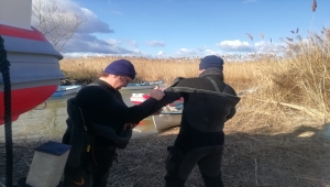 Manyas Gölü'nde kaybolan balıkçıyı arama çalışmaları üçüncü gününde sürüyor