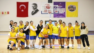 Mersin Büyükşehir Belediyesi Kadın Basketbol Takımı, Süper Lig'e çıkmaya odaklandı