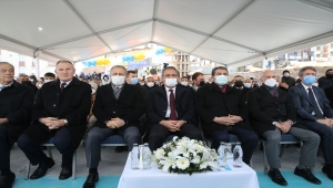 Milli Eğitim Bakanı Özer, Esenler Tuna Eğitim Vadisi temel atma töreninde konuştu: