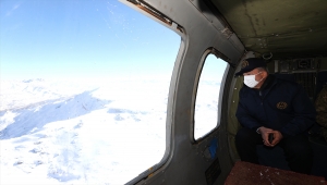 Milli Savunma Bakanı Akar beraberindeki TSK komuta kademesi ile sınırın "sıfır noktasında"