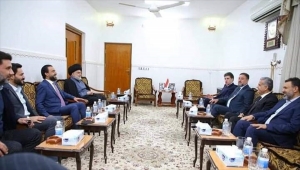Sadr'dan, İran'a yakın Şii gruplara "muhalefette kalın" mesajı