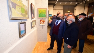 Trabzonlu 80 yaşındaki ressam eserlerini sanatseverlerle buluşturdu