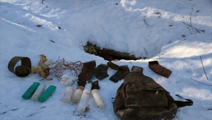 Tunceli'de teröristlerin kullandığı 5 sığınak imha edildi