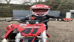 Türkiye şampiyonu 6 yaşındaki motosikletçi Poyraz'ın hedefi büyük