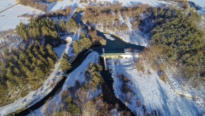 Van'da mesire alanları beyaza büründü