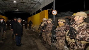 Van Valisi Bilmez yeni yıla güvenlik güçleriyle girdi