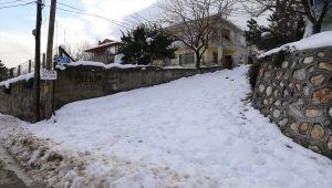 Yalova'da yetkililere sosyal medya aracılığıyla ulaşan yaşlı çiftin yolu açıldı