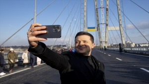 Zelenskiy Türk imzası taşıyan, Ukrayna'nın en büyük köprüsünü açtı