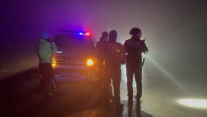 Zonguldak'ta polisten kaçan otomobilin devrilmesi sonucu 3 kişi yaralandı