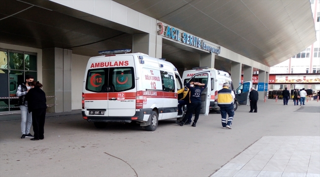 Adana'da başından bıçaklanan kişi ağır yaralandı