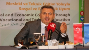 Adana'da Türk ve Suriyeli öğrencilere yönelik proje tanıtıldı