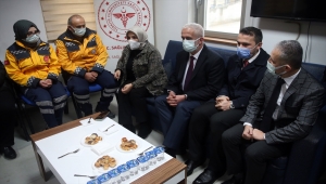 AK Parti Genel Merkez Kadın Kolları Başkanı Keşir, Düzce'de konuştu: