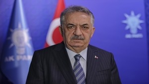 AK Parti'li Hayati Yazıcı, Cumhurbaşkanı Erdoğan'ın adaylığıyla ilgili tartışmaları değerlendirdi: